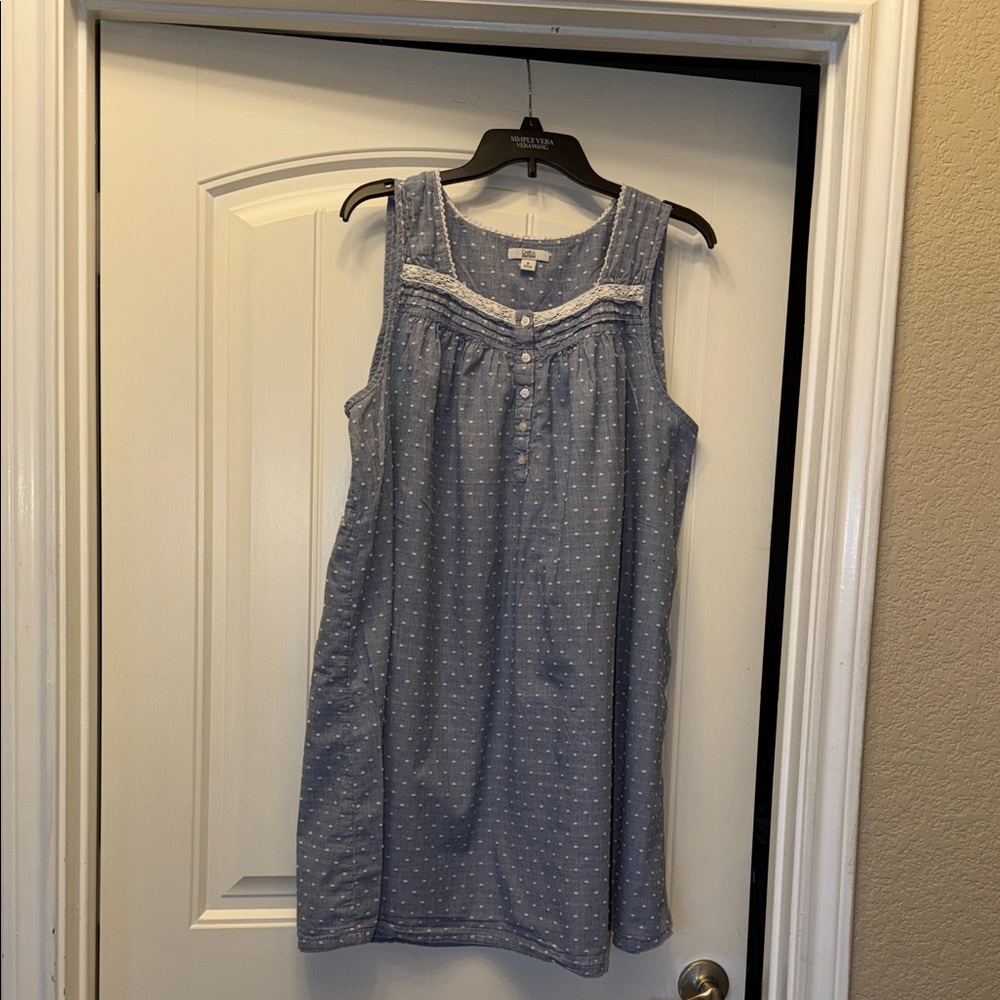 Croft & Barrow Light Blue Polka Dot Top